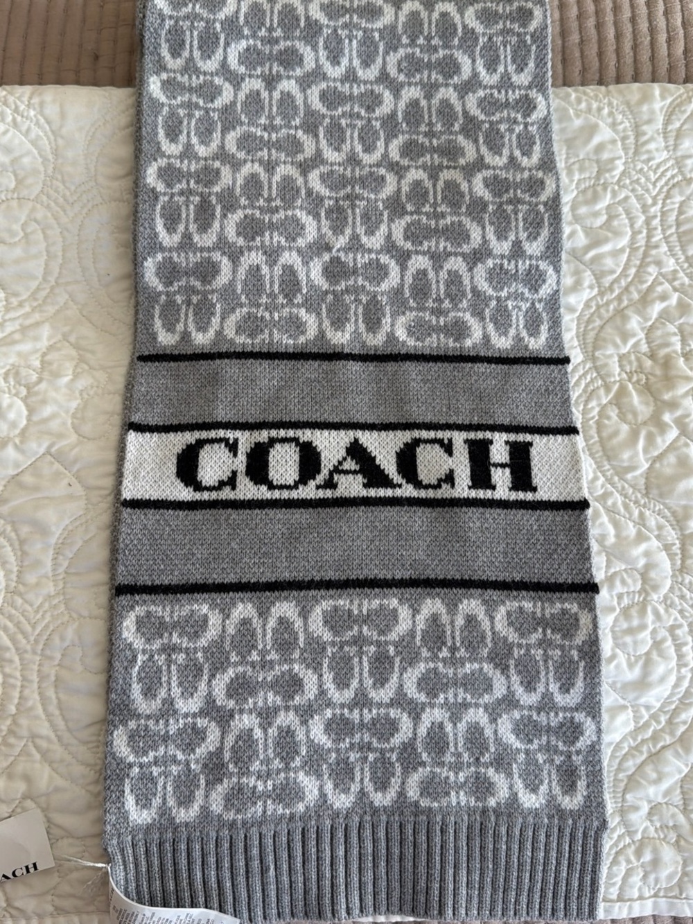 Coach Gray Logo Knit Scarf with Signature Pattern - Picture 4 of 6